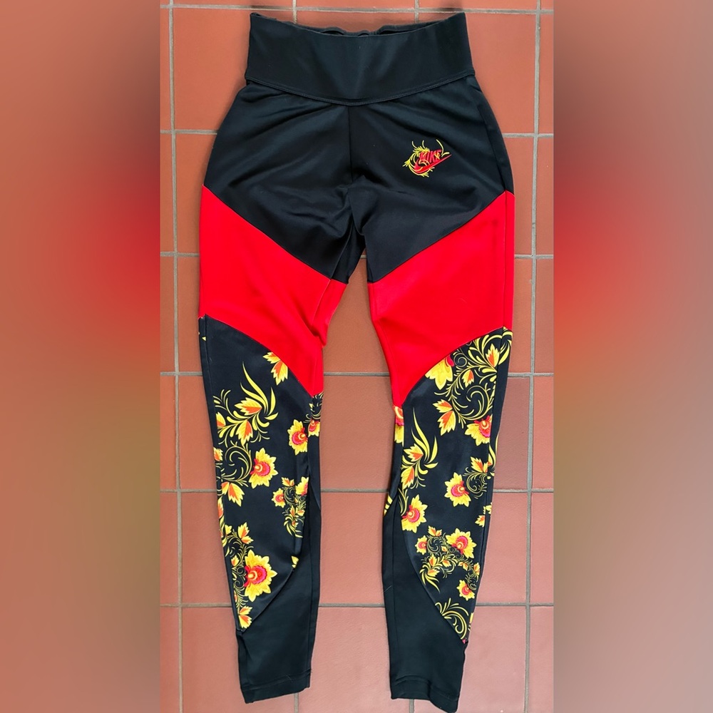 Womens Nike Essential Floral Printed Leggings 921644-010 Black/Yellow Size XS